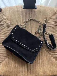 スタッズ装飾 黒 スエード ショルダーバッグ