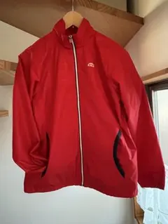 エレッセ　レッド　ウォームアップジャケット