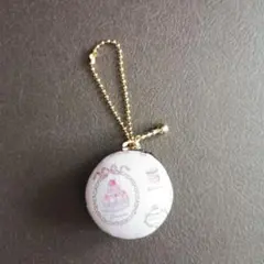 ★ハンドメイド★マカロンポーチ　ケーキプリント小型コインケース　ピンク