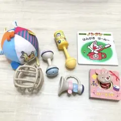 0歳児　おもちゃ　知育玩具5点　絵本2冊　まとめ売り