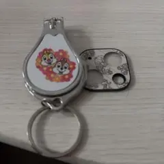 チップとデール 爪切りとスマホカメラアクセサリー