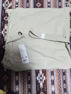 UNIQLO ドローストリングショルダーバッグ Naturalのサムネイル