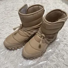 FILA ベージュ ムートンブーツ