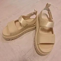 2026年最新】Ugg ゴールデングロウ 24の人気アイテム - メルカリ