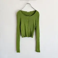 A380 ジーユー　ショート丈　カーディガン　長袖　グリーン　スタイルアップ