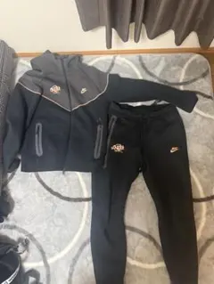【正規品】シナワールド　NIKE テックフリース　上下セット 正規品】シナワールド NIKE テックフリース 上下セット - メルカリ