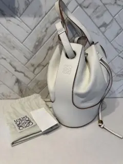 2026年最新】ロエベバルーンの人気アイテム - メルカリ