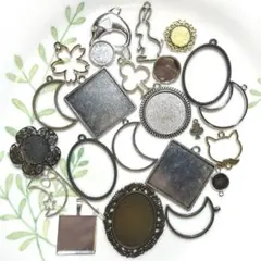 ☆SALE☆ミール皿＆レジン枠 22個セットB☆空枠 まとめ売り メタルチャーム