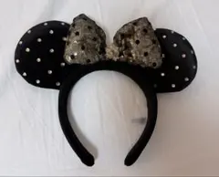 【美品・即発送】ミニーマウス風カチューシャ 黒と金のドット　ディズニー
