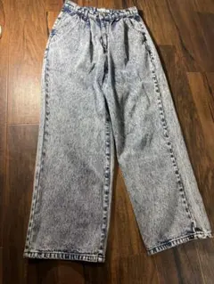 「ADRER S ケミカルウォッシュ ワイドテーパードデニム」