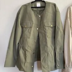 Té chichi ノーカラージャケット カーキ フリーサイズ　ドロー