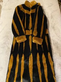 お値下げTHE ATTICOイタリア高級ブランド 今季類似商品60万FENDI色