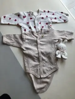 【70】ハート柄長袖肌着とボディスーツセット