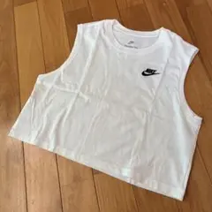 NIKE ホワイト クロップドTシャツ Mサイズ