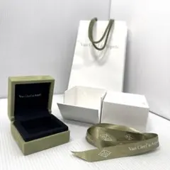 ヴァンクリーフ 空箱 ケース 箱 ジュエリーボックス 正規品カード