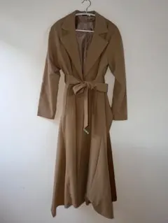Loafベージュ トレンチコート ウエストリボン付き