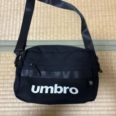 umbro ブラック ショルダーバッグ