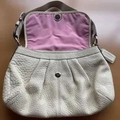 coach コーチ　ホワイトレザーショルダーバッグ
