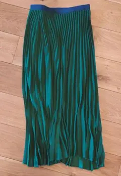 ユニクロ　ロングプリーツスカート 　 Sサイズ　緑グリーン