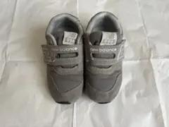 ニューバランス ベビーシューズ グレー IZ996
