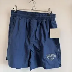 Calvin Klein ショートパンツ ネイビーのサムネイル
