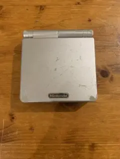 ユ*イ様 Nintendo Game Boy Advance SP シルバー