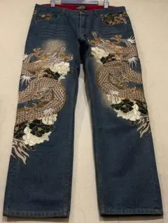 b1694✨超希少サイズ✨【絡繰魂】和柄デニム 刺繍 龍 濃紺 人気 120