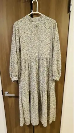 GU 花柄ワンピース