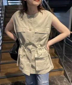 【美品】LOWRYS FARM(ローリーズファーム) ミリタリードロストベスト