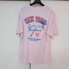 New York Yankees 半袖Tシャツ ピンク　プラザ限定のサムネイル