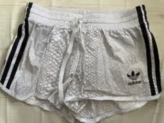 adidasショートパンツのサムネイル