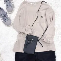 U.S. POLO ASSN. ロゴ刺繍入り 長袖Tシャツ ベージュ 綿100%