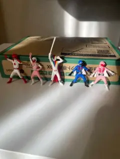 Assorted super heroes