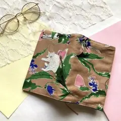 文庫本サイズブックカバー　白猫　手刺繍　花柄