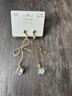 ゴールド リボンデザイン イヤリング