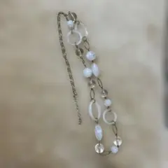 ホワイトビーズ ロングネックレス