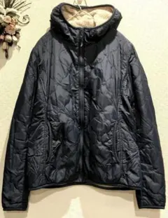 UNIQLOネイビー キルティングジャケット フード付き