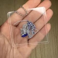 手作りのカラフルな魚のアート（キーホルダー付き）