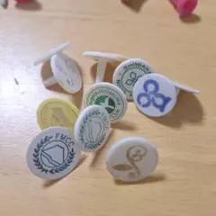 ゴルフマーカー 白地 緑色ロゴ