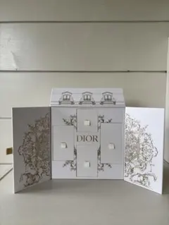 Dior クリスマスコフレボックス　引き出し式