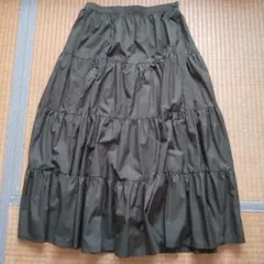A/T オリーブグリーン ティアードフレアスカート