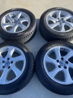 2026年最新】中古 VOLVO純正 スタッドレスタイヤホイール4本セットの