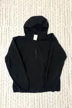 ユニクロ　ポケッタブルUVカットパーカ　メンズ　ブラック　L 収納袋付