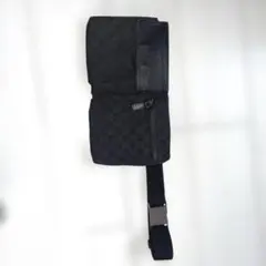 GUCCI ブラック ボディバッグ GGパターン