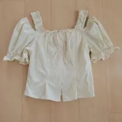 SLY スライ　SHOULDER OPEN SQ PUFF トップスのサムネイル