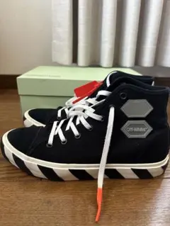 OFF-WHITE ハイカットスニーカー ブラックのサムネイル