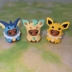 ポケモン　イーブィリーフィア/ブラッキー/ブースター/ポンチョ/モンコレ4体 ポケモン イーブィリーフィア/ブラッキー/ブースター/ポンチョ