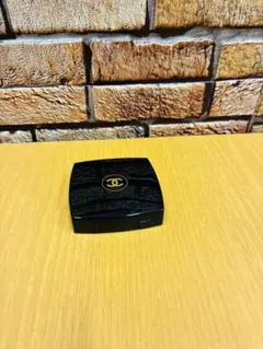 ●シャネル　オンブル　プルミエール　プードゥル10　フレッシュのサムネイル