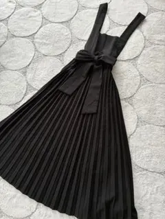 The Secret Beanサロペットスカート プリーツスカート ワンピース黒