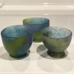 【値下げ】パート・ド・ヴェール　ガラスぐい呑　金魚揺蕩う器　佐伯泰典作 値下げ】パート・ド・ヴェール ガラスぐい呑 金魚揺蕩う器 佐伯泰典作